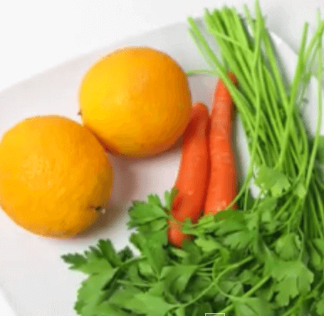 체중감량을 위한 파슬리, 당근, 오렌지 주스 만드는 방법