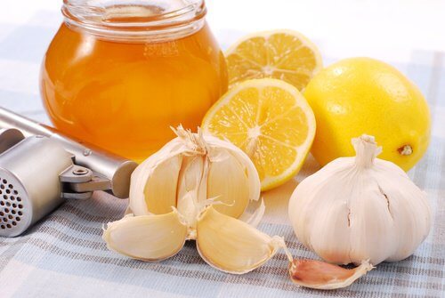 레몬, 마늘, 꿀로 건강 챙기기