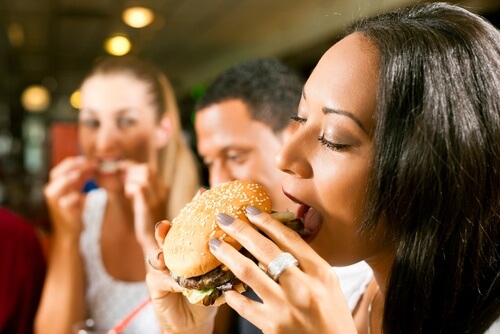 불필요한 칼로리를 줄이는 8가지 음식