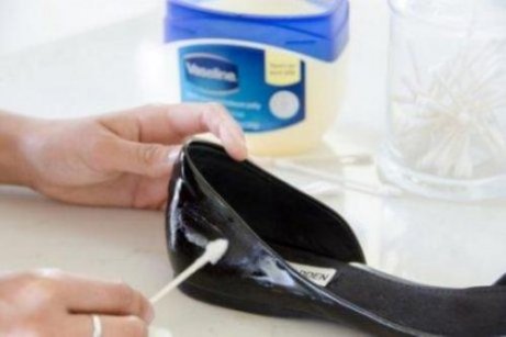 신발을 깨끗하게 만드는 방법