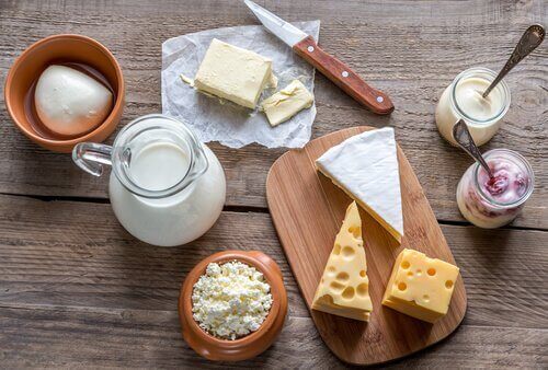 우유 또는 유제품 우리가 먹을 수 있는 최고로 건강한 아침 식사