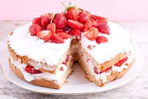 차가운 딸기 케이크 레시피