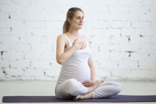 임신 중에 할 수 있는 4가지 운동
