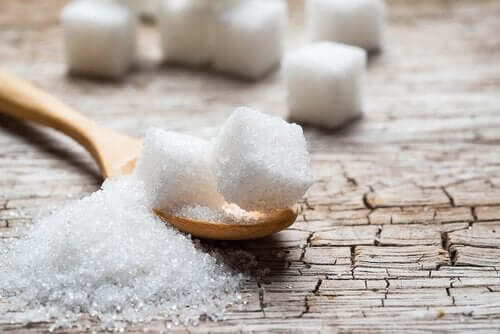 식단에서 설탕을 제외하기 위한 5가지 대안