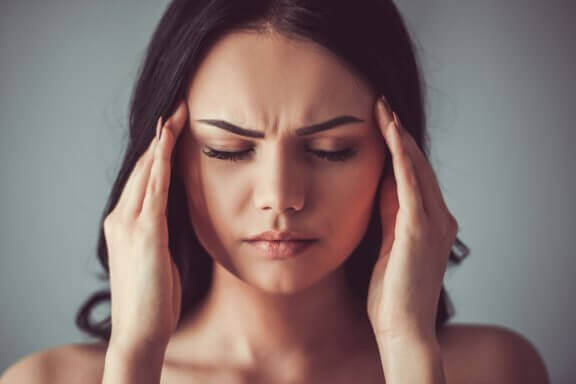 두통의 4가지 유형 및 치료법