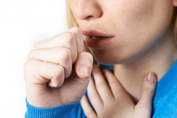 후추, 정향, 생강으로 기침을 치료하는 방법