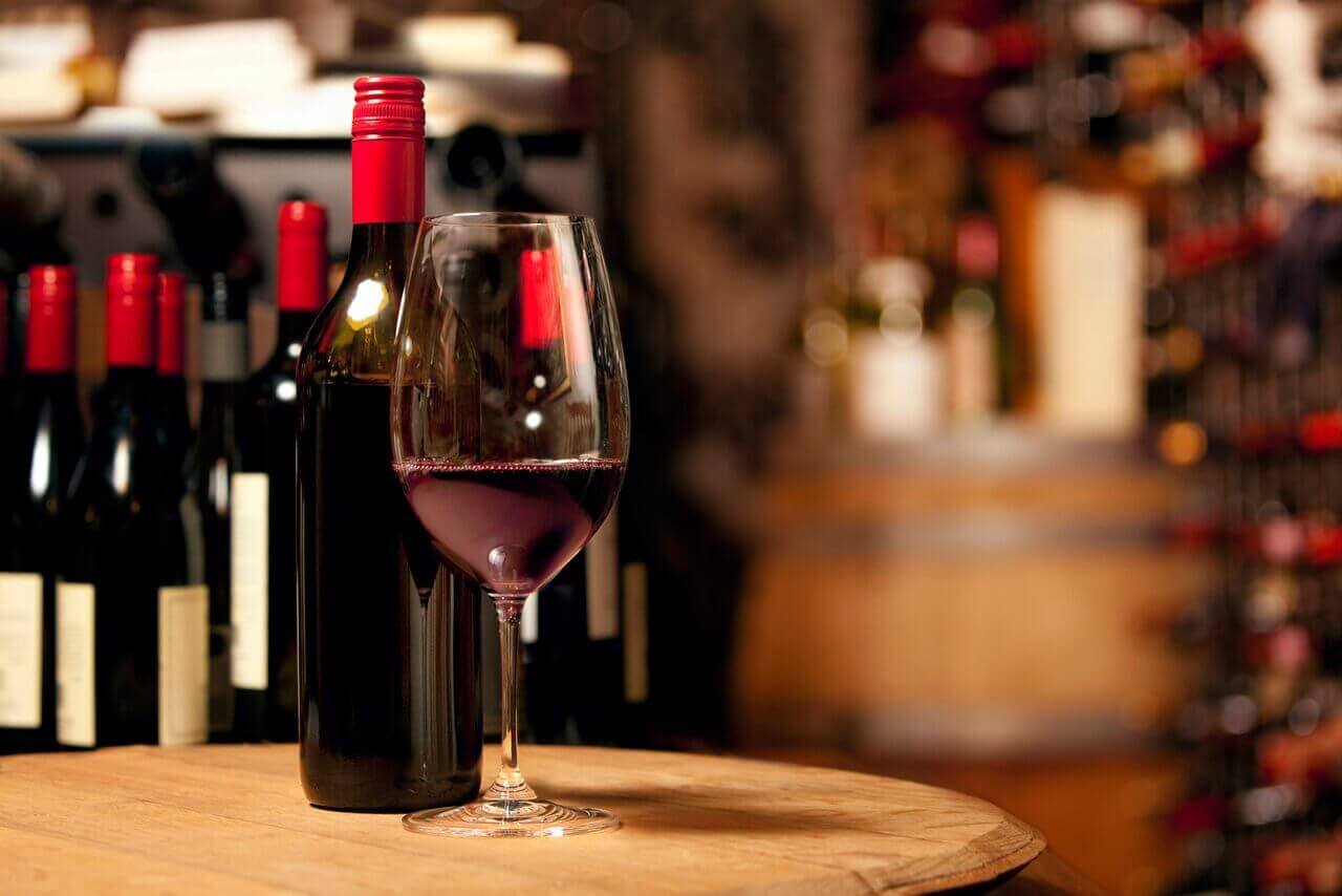 저렴한 와인과 비싼 와인 중 어느 쪽이 더 건강할까?
