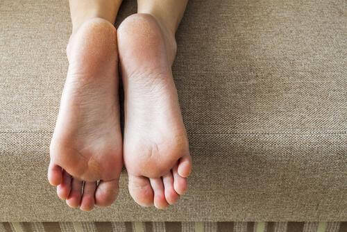 10. 부드럽고 아름다운 발 뒤꿈치를 위한 팁