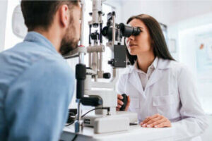 눈 톡소플라스마증의 발견 및 치료
