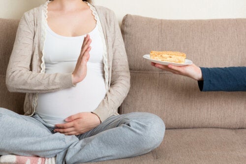 임신부가 피해야 할 음식 12가지
