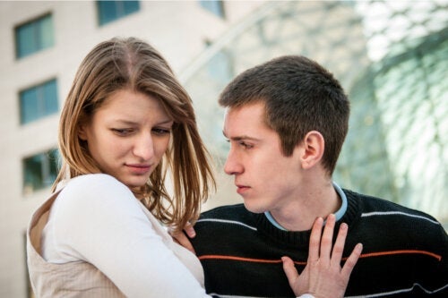 십 대 데이트 폭력 징후 5가지