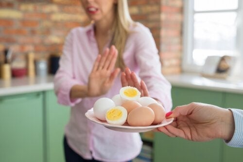 달걀 알레르기 원인, 증상 및 치료법